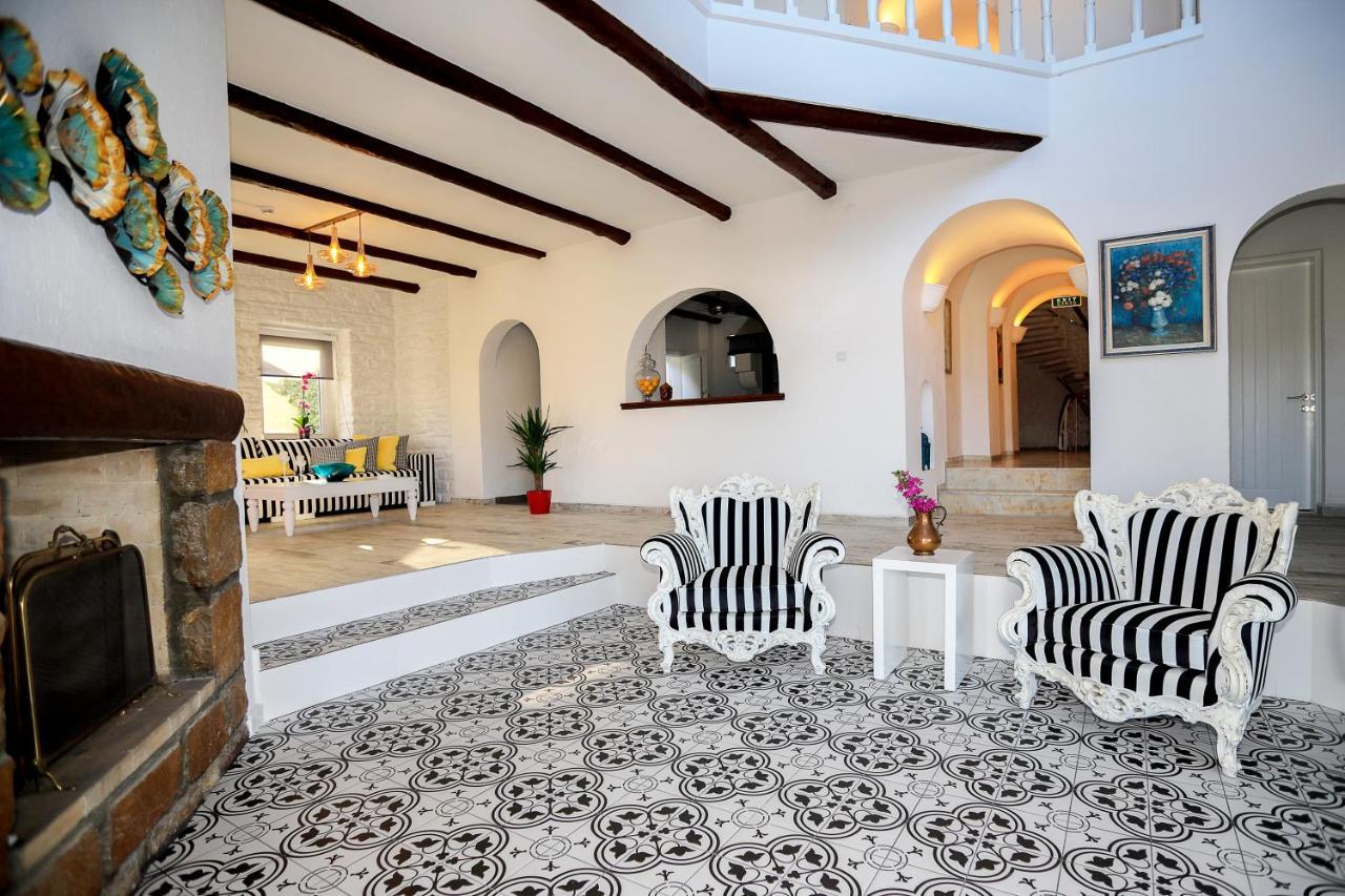 Flag Suites +12 Bodrum Luaran gambar