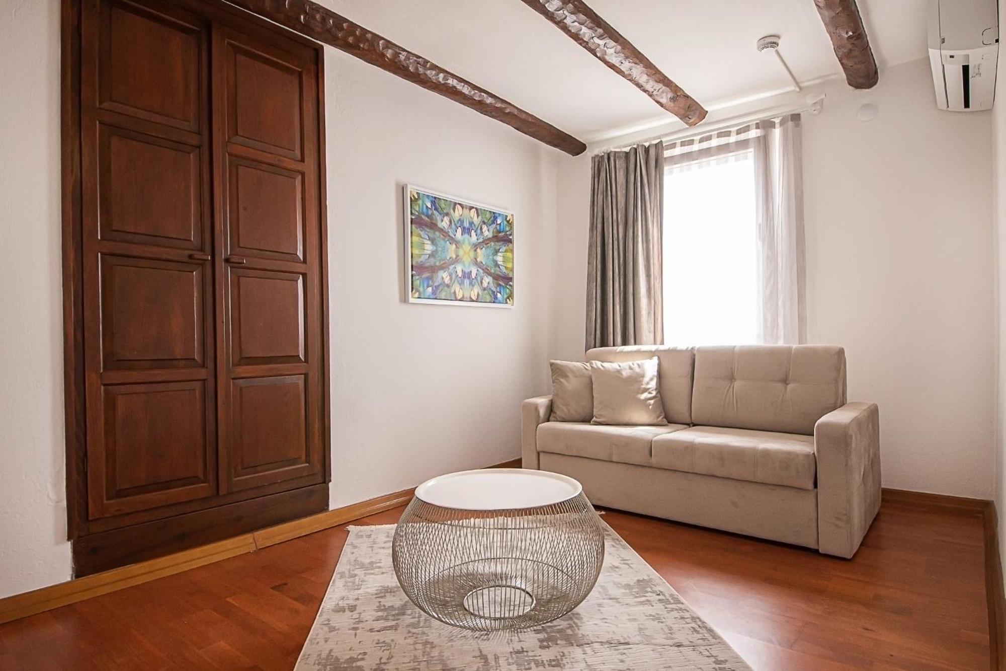Flag Suites +12 Bodrum Bilik gambar